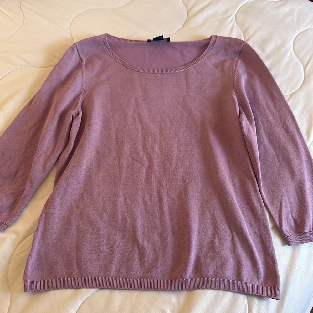 Ann Taylor Knit shirt